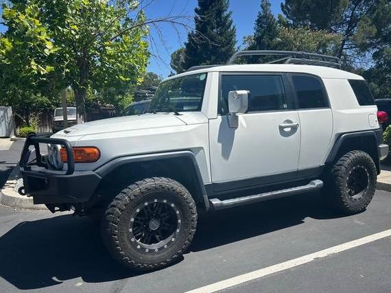 TOYOTA FJ CRUISER 2010 JTEBU4BF4AK089255 image